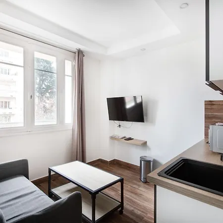 Chaleureux Avec Parking Gratuit Apartment *